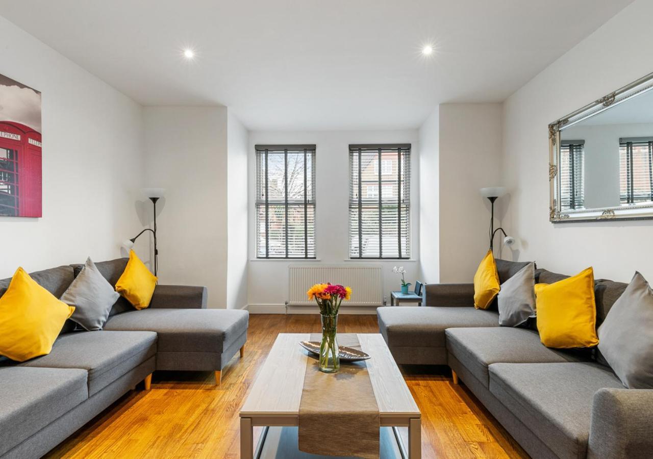 Two Bed Flat In Bush Hill Park Apartment Енфийлд Екстериор снимка