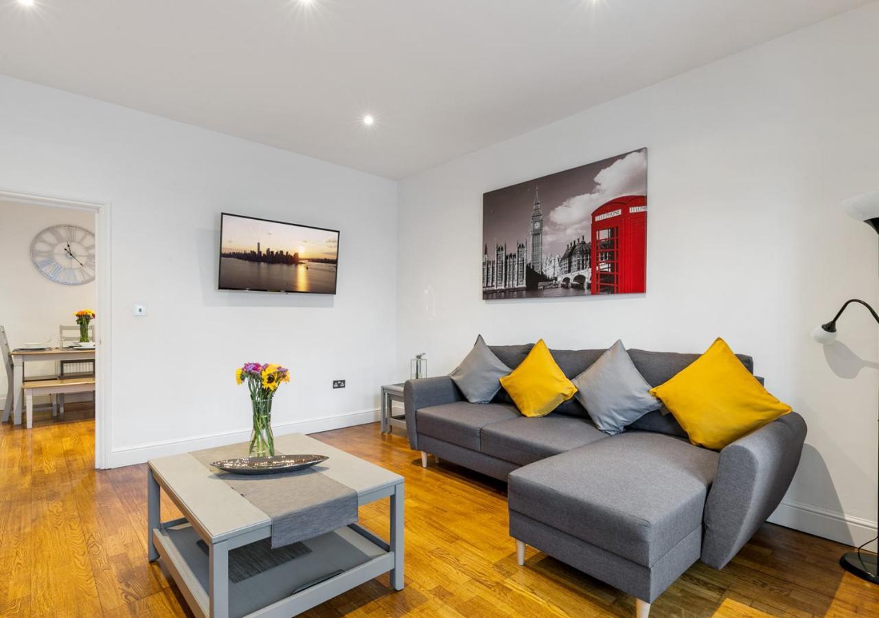Two Bed Flat In Bush Hill Park Apartment Енфийлд Екстериор снимка