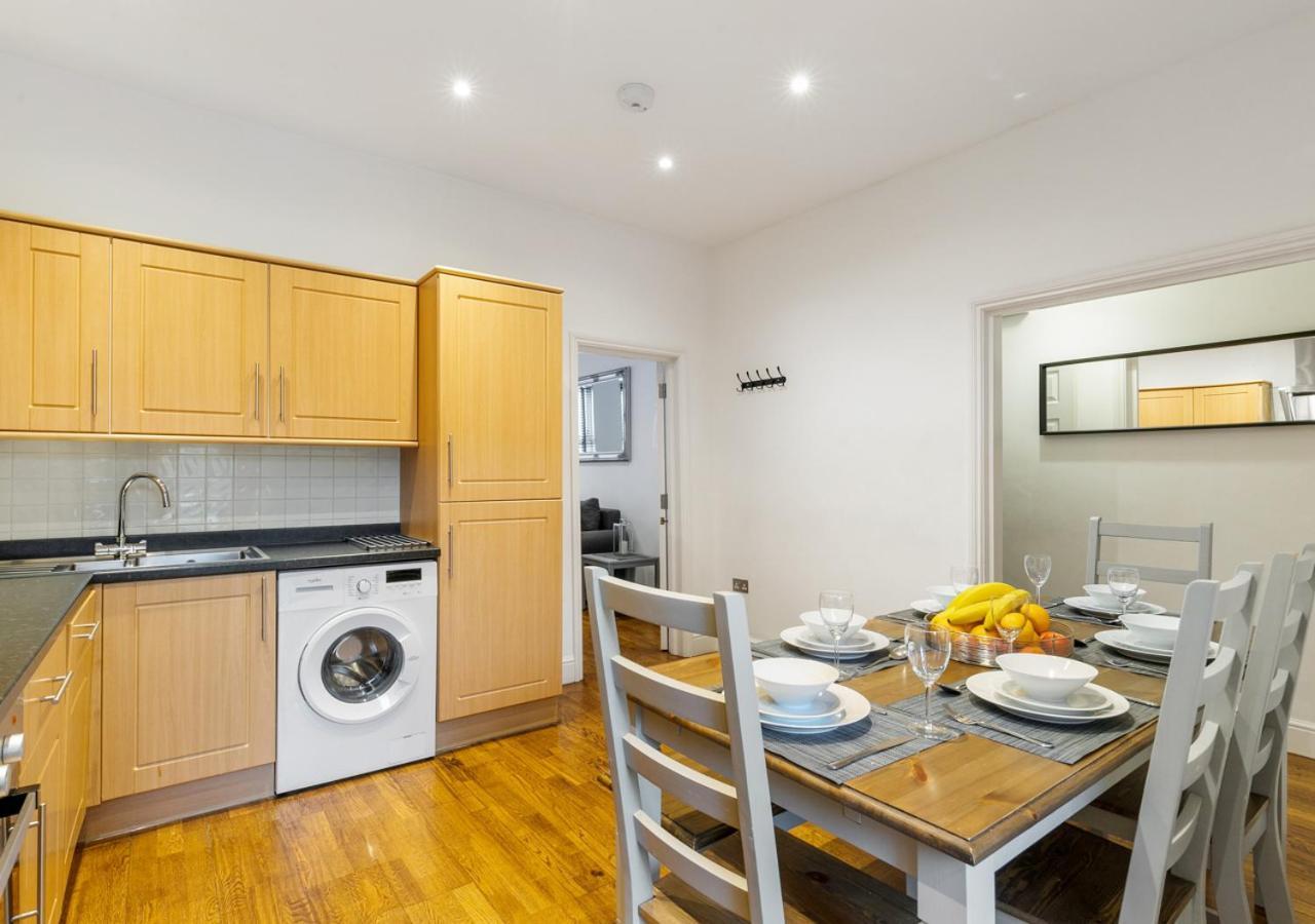 Two Bed Flat In Bush Hill Park Apartment Енфийлд Екстериор снимка